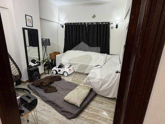 Looking For A West Open Flat In Gulistan e Jauhar Block 3 A
