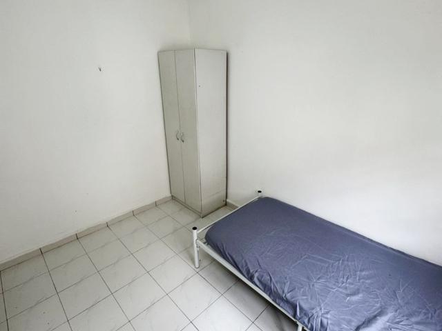 Looking for female tenant Zero Deposit Free High Speed Wifi