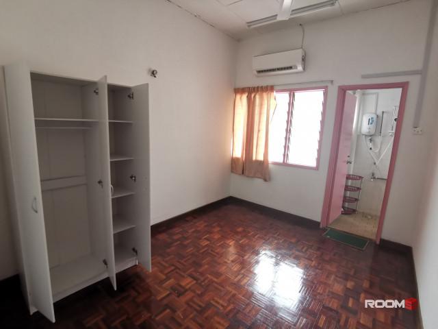 Looking for Housemate! TAMAN MAYANG KELANA JAYA SS25 / SS26