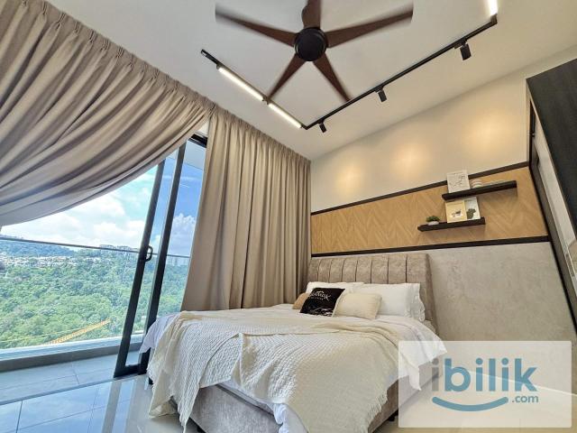 Looking for immediate move in for our premium balcony room mix gender house in ampang with easy lrt access