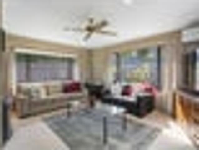 First Home Buyers: Act Fast Nukuhau Starter Close!