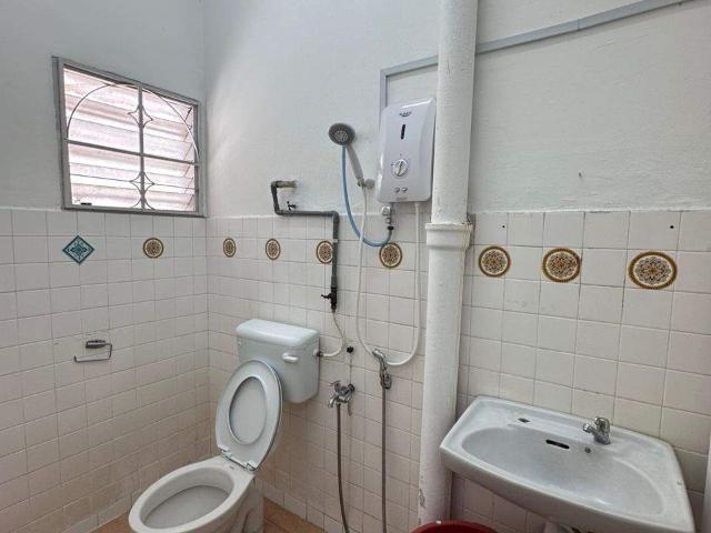 Looking For Room In Damansara UtamaFully Furnished Single Room With Low Depo