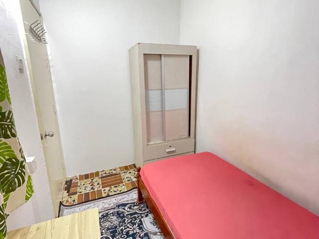 Looking For Single Room With Affordable Price?Pudu Plaza Area, Near To Trains & Food Places