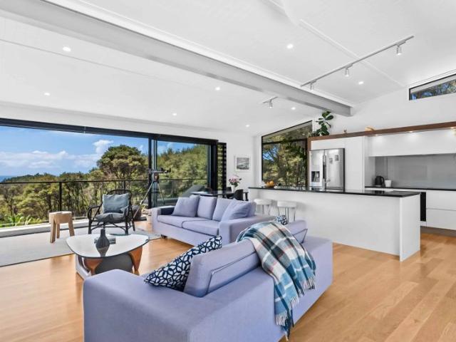 Looking for something truly special? FOR RENT 195 Cullen Road, Waipu