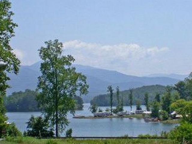 Looking To Buy Lake Frony Lot/cabin
