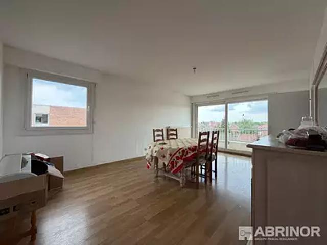 Loos 59120 Achat / Vente appartement 3 pièces t3 au dernier étage balcon