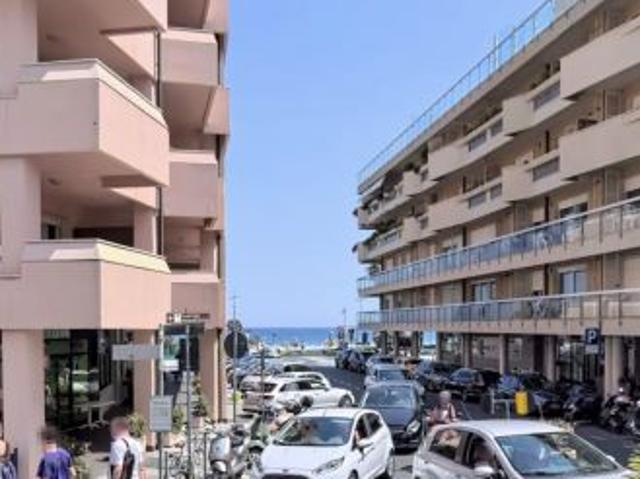 LOANO MONOLOCALE A 100 MT DAL MARE DA OTTOBRE A GIUGNO