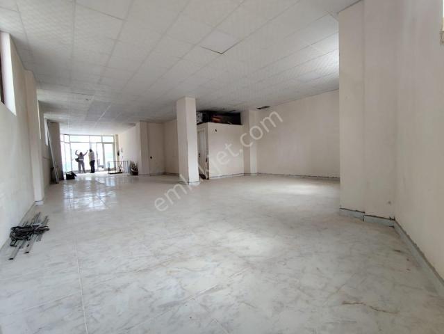 Lobby Fortis 'ten Buldan Ana Caddede 125 M2 Satılık İşyeri