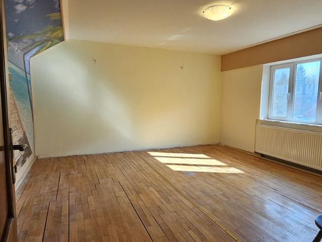 Locuinta sau spatiu de birouri, 90 mp, 4 camere, zona Avram Iancu