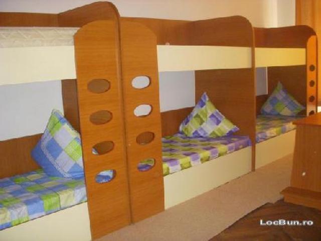 locuri in camine studentesti private