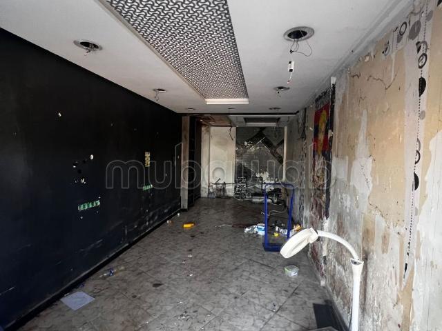 Local 42 m² à louer Abwab Gueliz Marrrakech