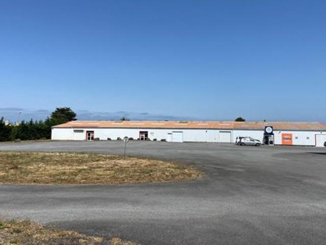 Local 1200 M² Beauvoir Sur Mer 85