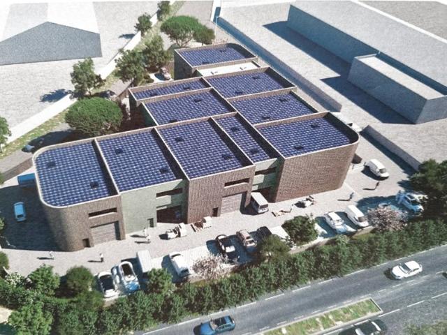 Local 202 m2 avec plusieurs place parking à Piolenc 84