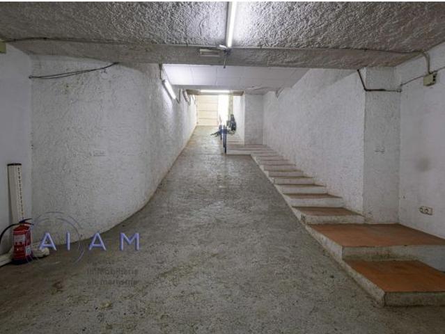 Local 300m2 en planta 1