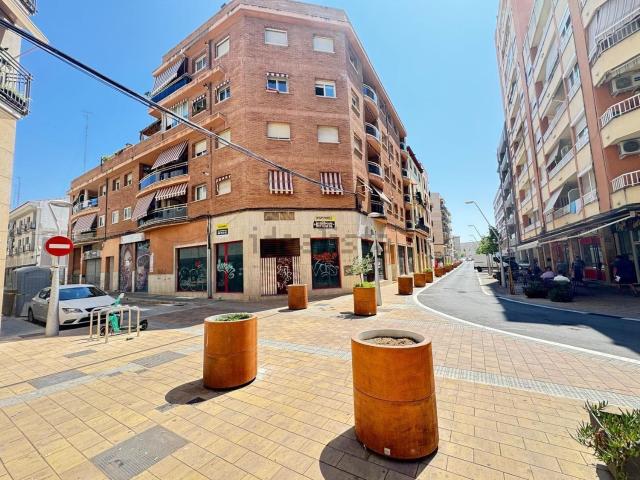 Local, Tarragona