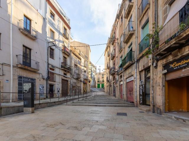 Local, Tarragona