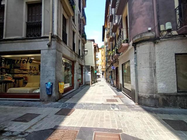 Local, Tolosa