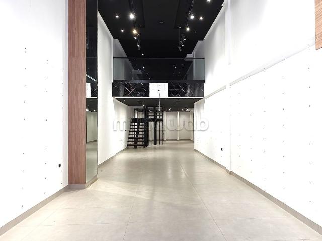 Local TOP Emplacement 120m2 Gaine Maarif