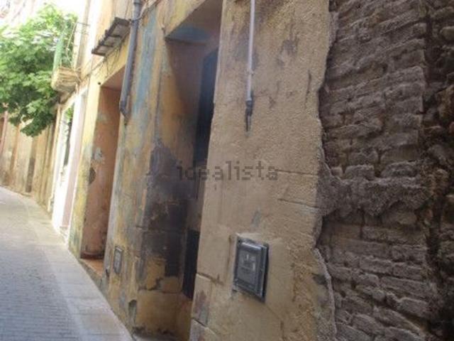 Local, Tortosa