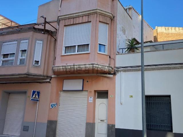 Local, Tortosa
