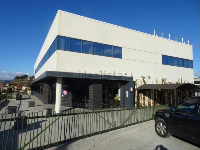 Local, Torelló