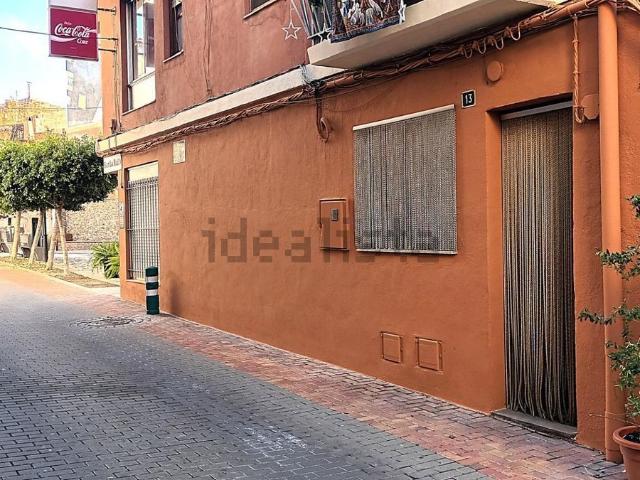 Local, Torreblanca