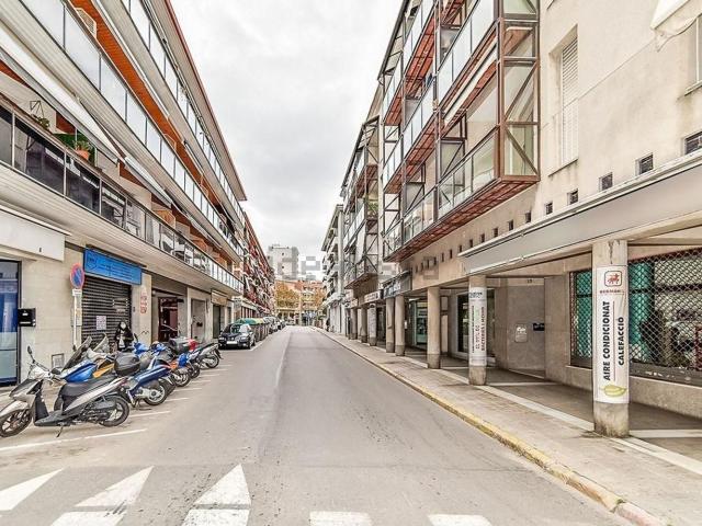 Local, Torredembarra