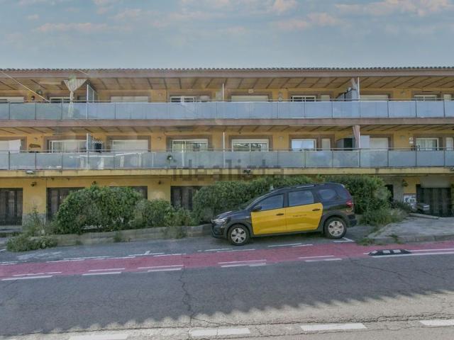 Local, Torrelles de Llobregat