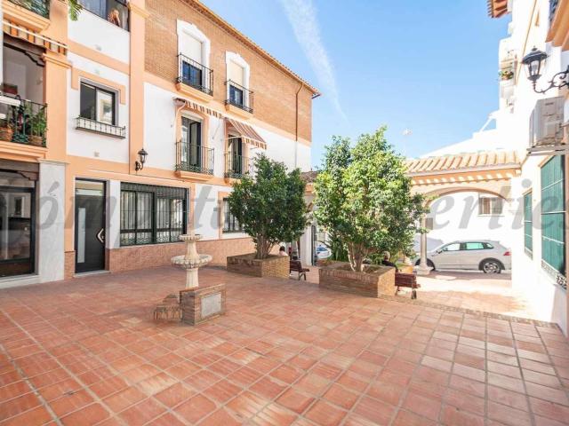 Local, Torrox