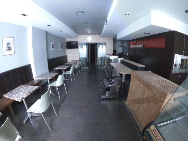 Local, Urnieta