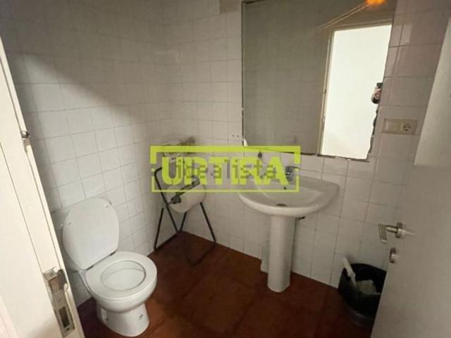 Local, Urnieta