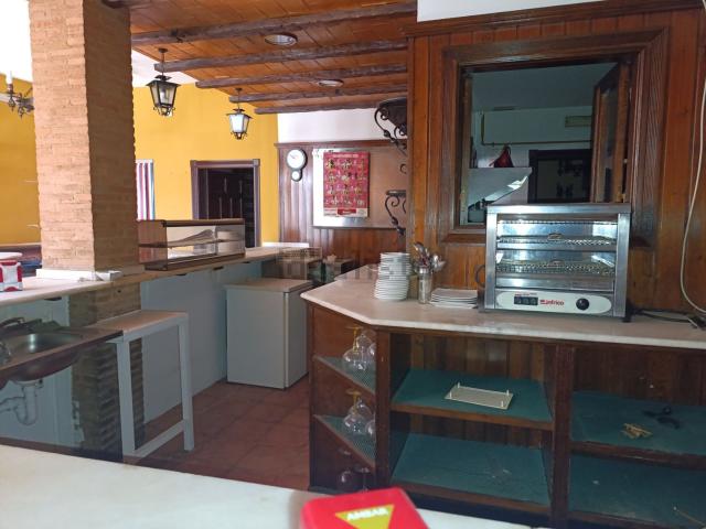 Local, Valdepeñas