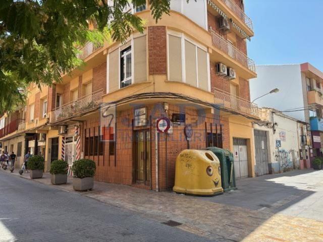 Local, Valdepeñas