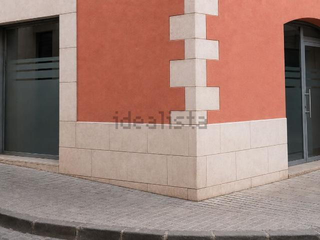 Local, Valls