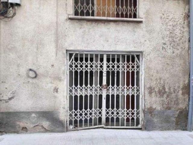 Local, Valls
