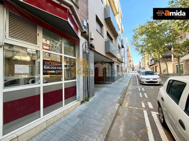Local, Vallparadís, Terrassa