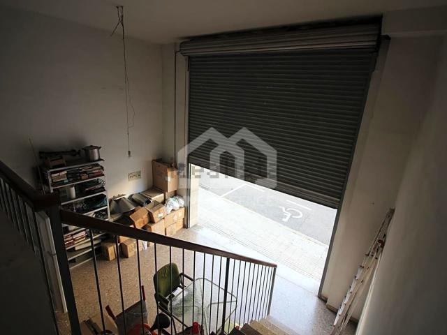 Local, Vallparadís, Terrassa