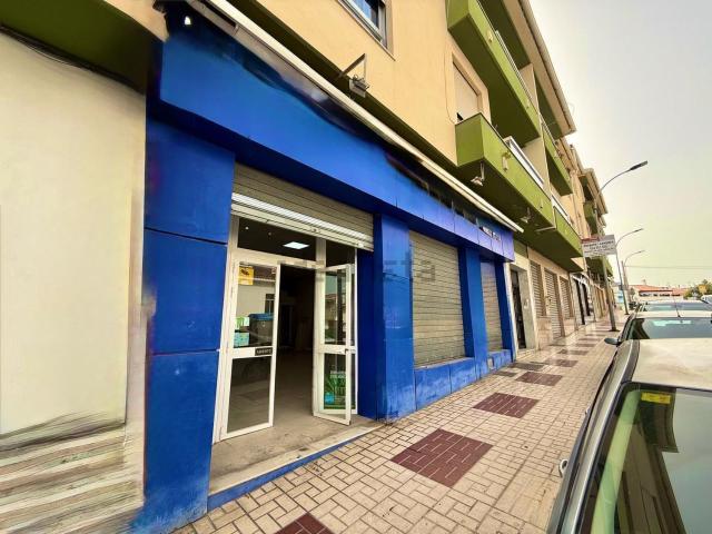 Local, Vélez Malaga
