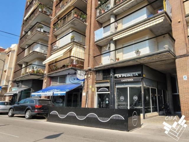 Local, Vinarós