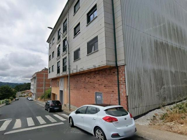 Local, Vila de Cruces