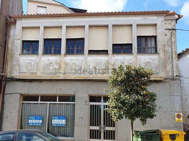 Local, Vila de Cruces