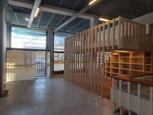 Local, Vilagarcía de Arousa