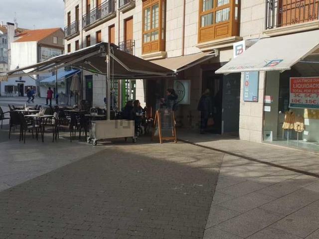 Local, Vilagarcía de Arousa