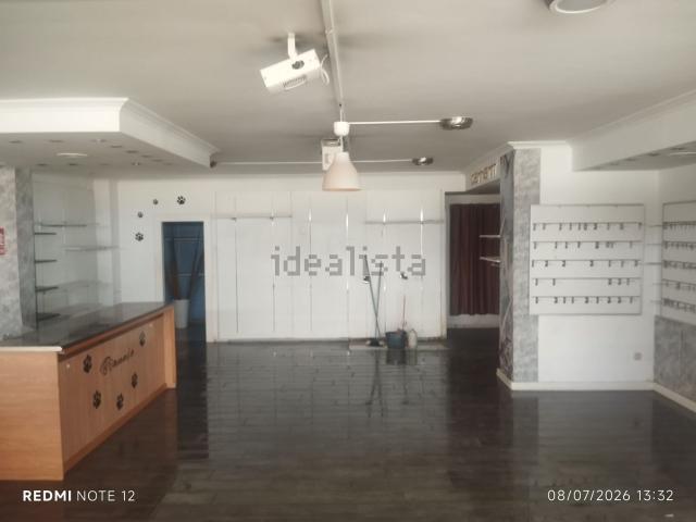 Local, Vilagarcía de Arousa