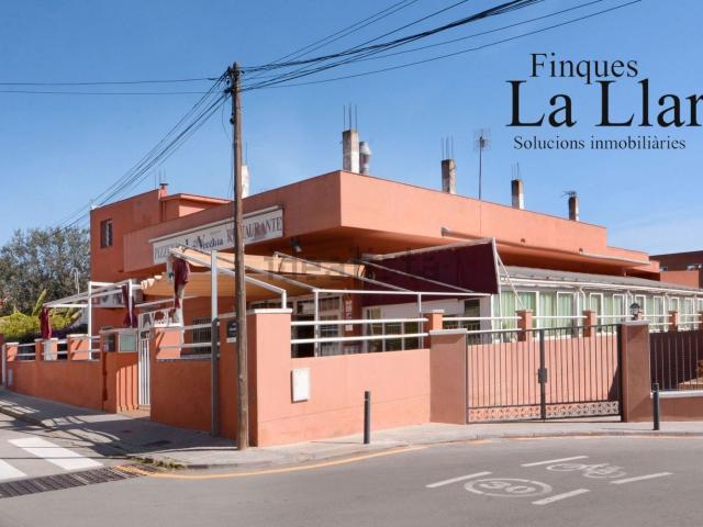 Local, Viladecans
