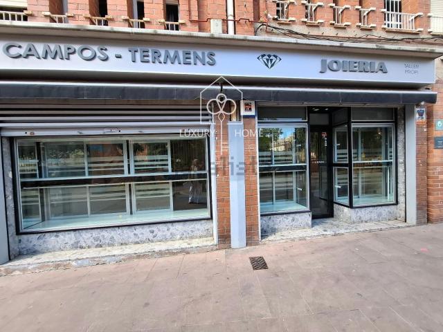 Local, Viladecans