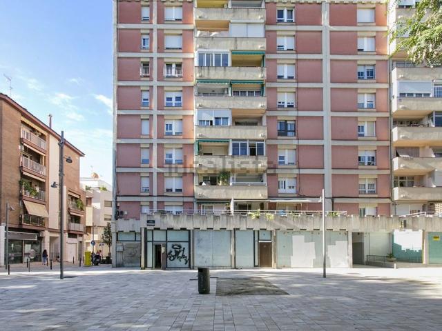 Local, Viladecans