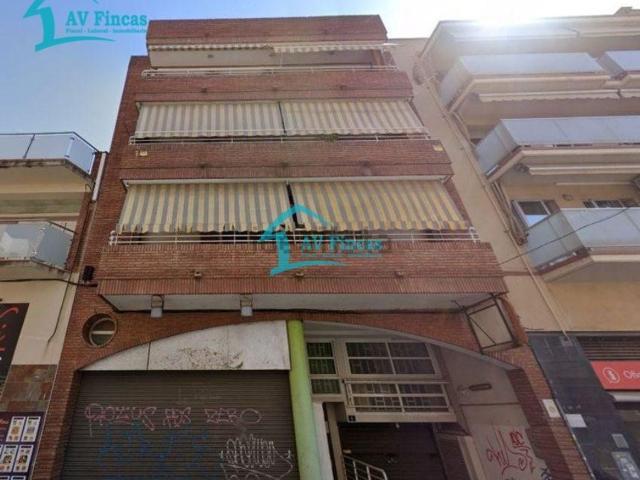 Local, Viladecans