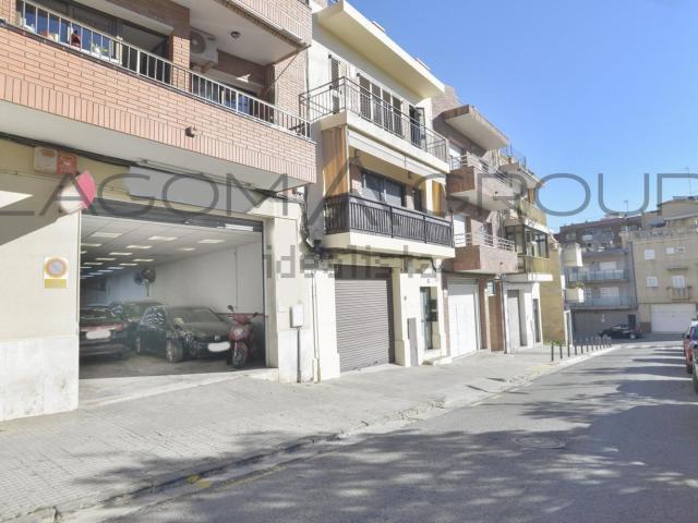 Local, Viladecans