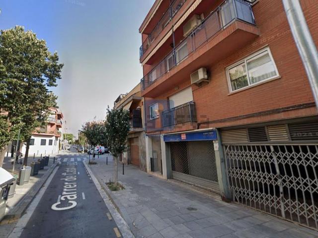 Local, Viladecans